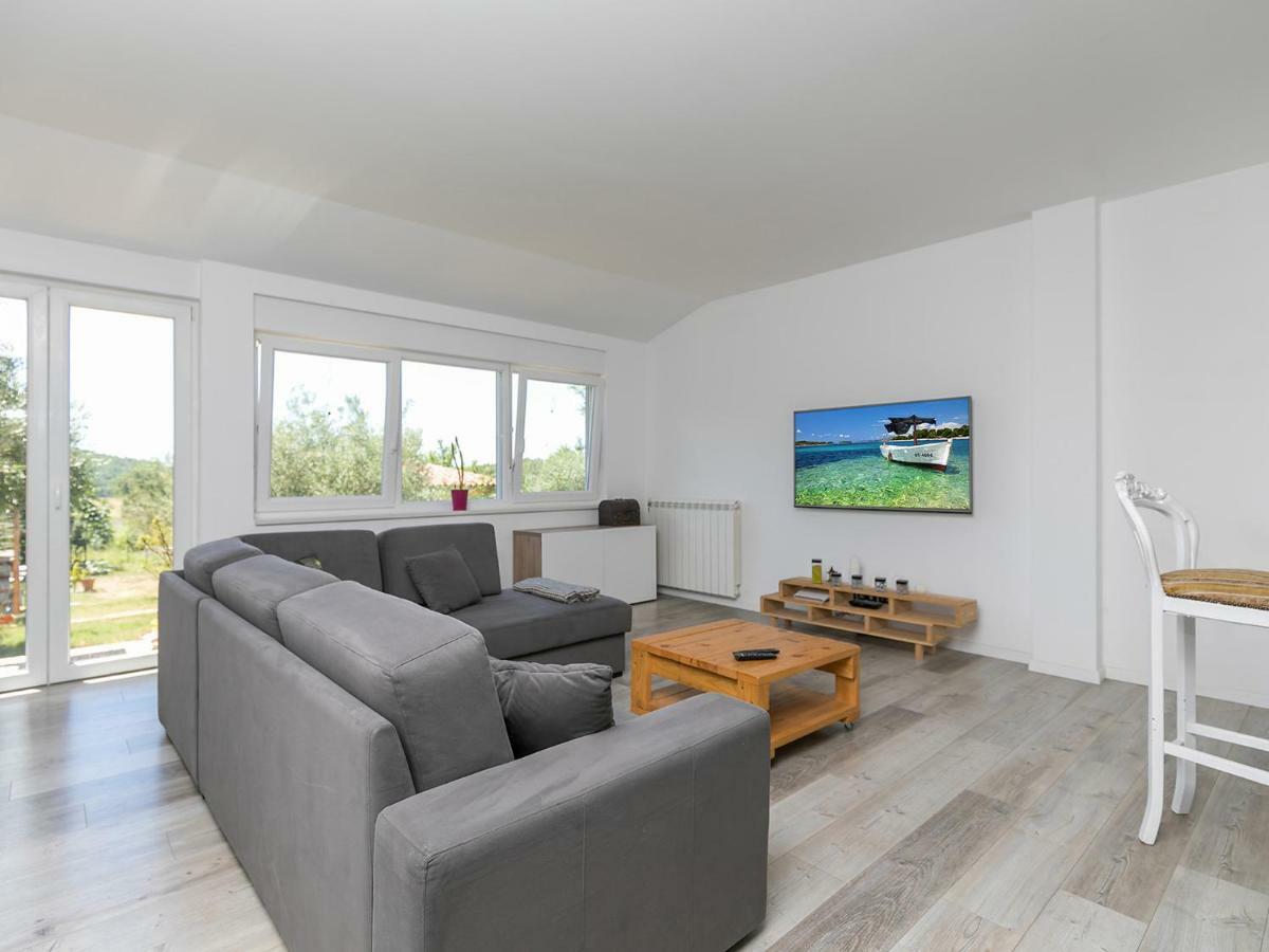 Oliver Art Apartment Пореч Экстерьер фото