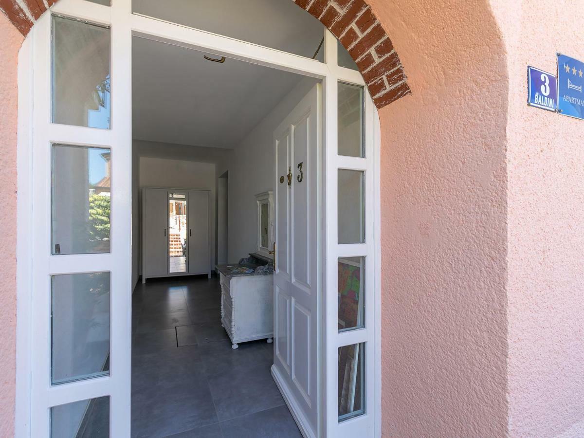 Oliver Art Apartment Пореч Экстерьер фото